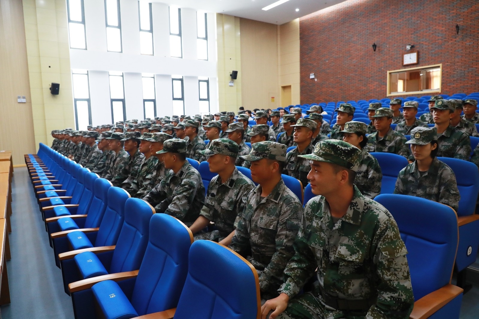 683A0722.JPG 683A0722.JPG