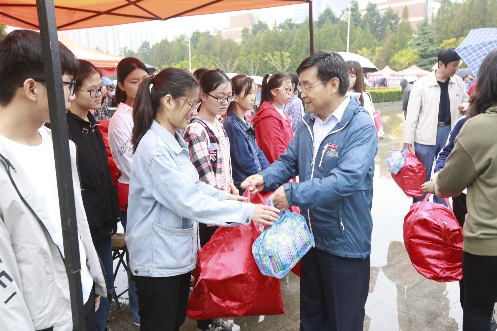 微信图片_20190918111205.jpg 微信图片_20190918111205.jpg