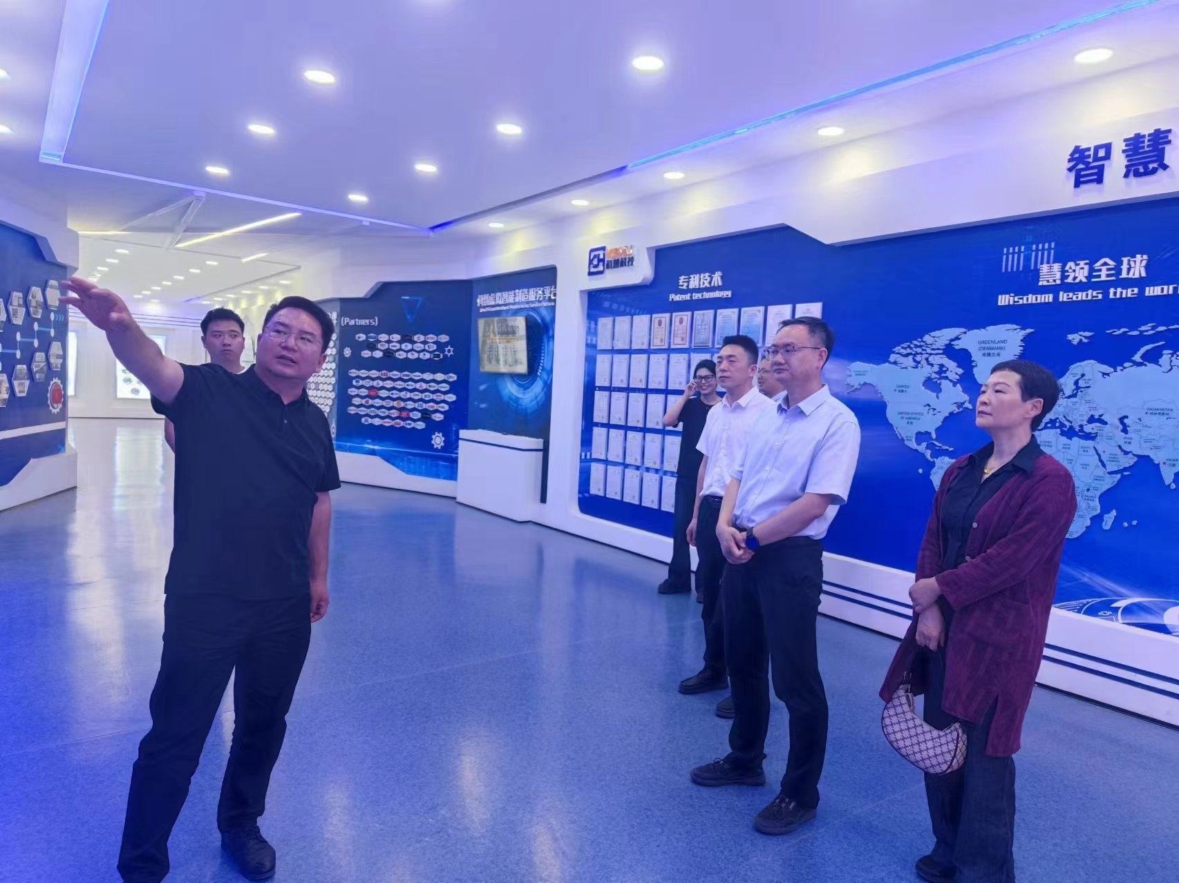 1 走访调研.jpg 1 走访调研.jpg