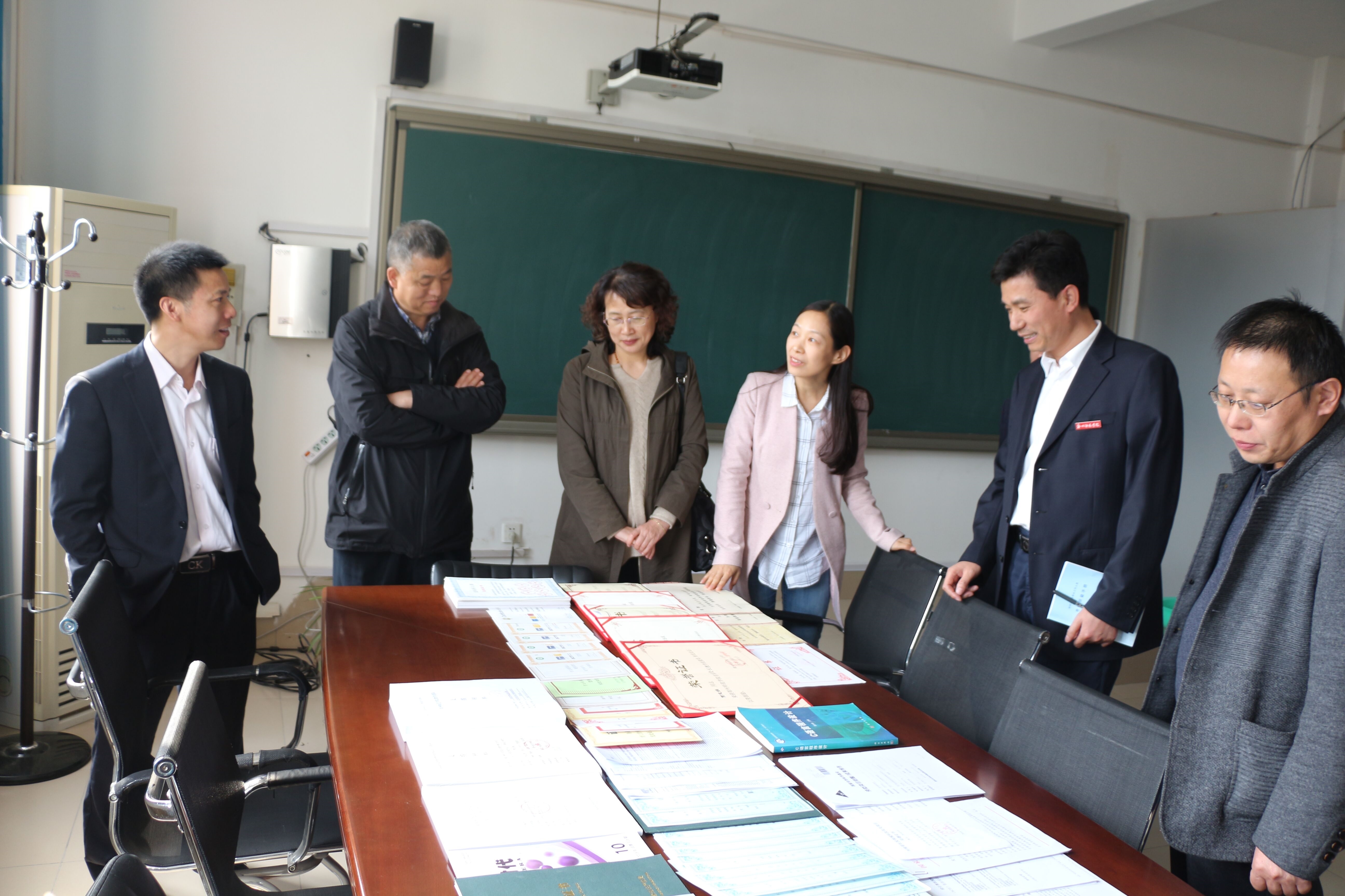 现场考察 现场考察