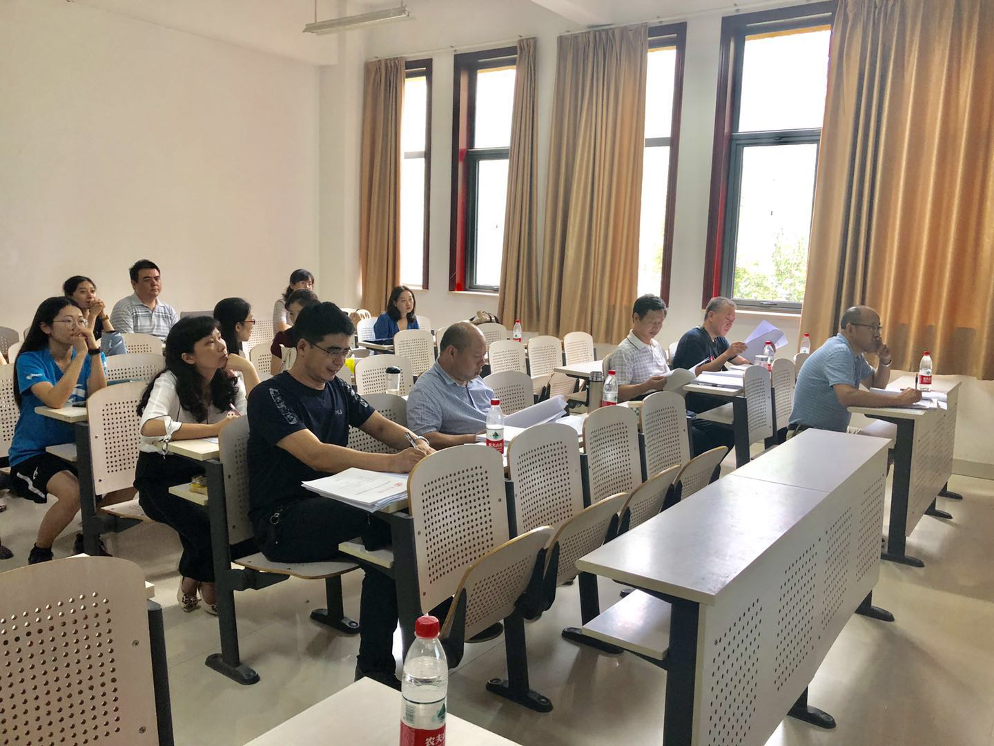 图片4.png 图片4.png