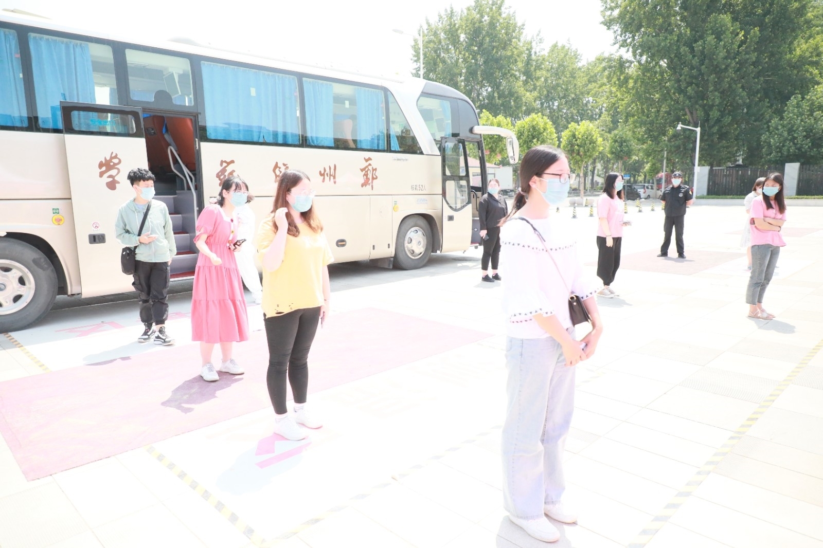 0.报到现场.JPG 0.报到现场.JPG