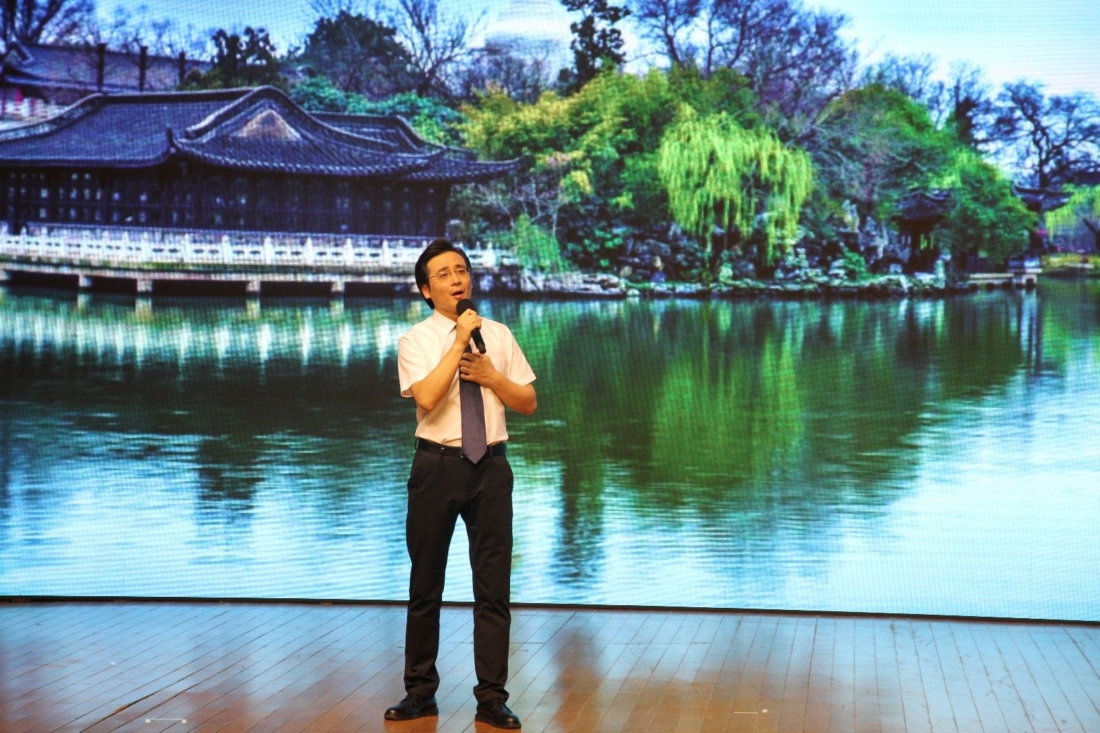 IMGL0024.JPG IMGL0024.JPG