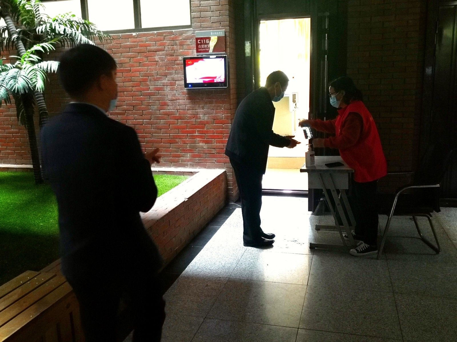 3_WPS图片.jpg 3_WPS图片.jpg