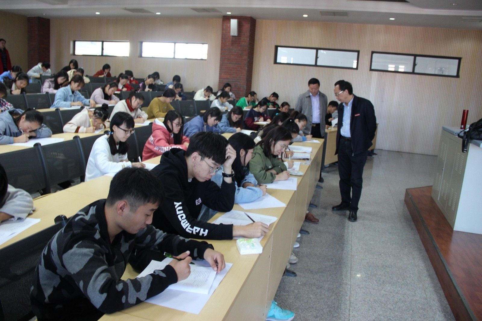 IMG_7232.JPG IMG_7232.JPG