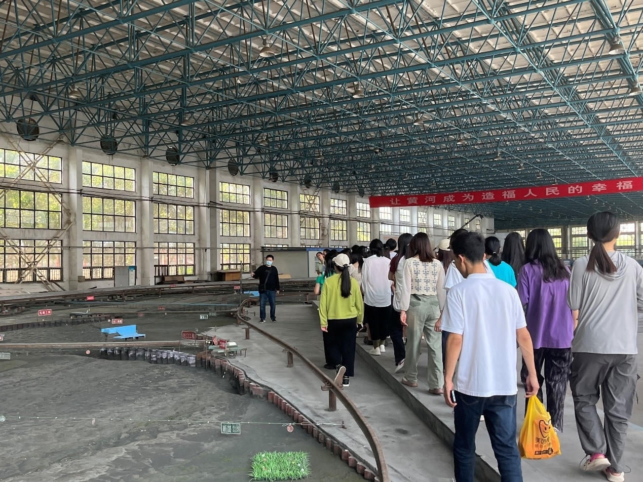 图片5.jpg 图片5.jpg