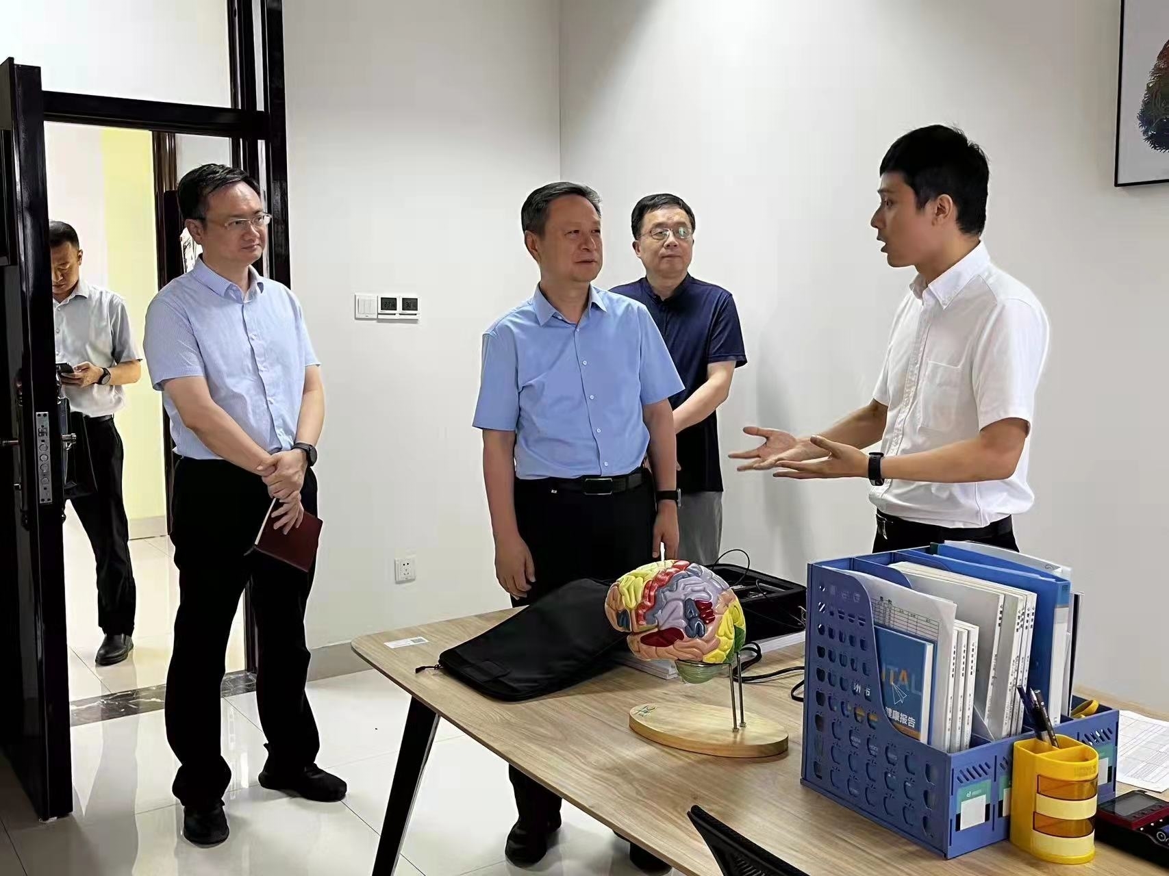 6cee5b5f5d7769b2c9cb6a1c9aadff0.jpg 6cee5b5f5d7769b2c9cb6a1c9aadff0.jpg