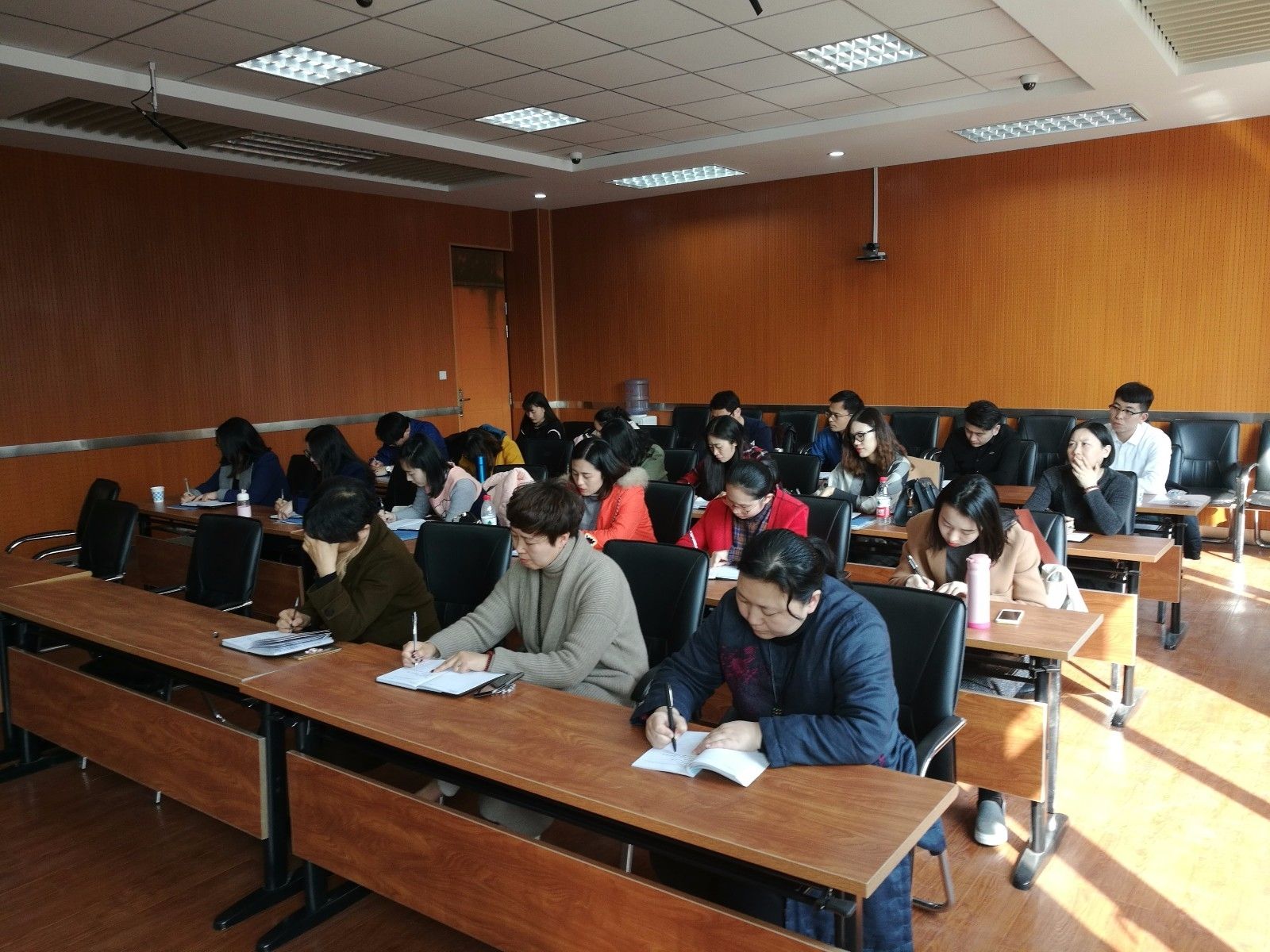 微信图片_20180312151653.jpg 微信图片_20180312151653.jpg