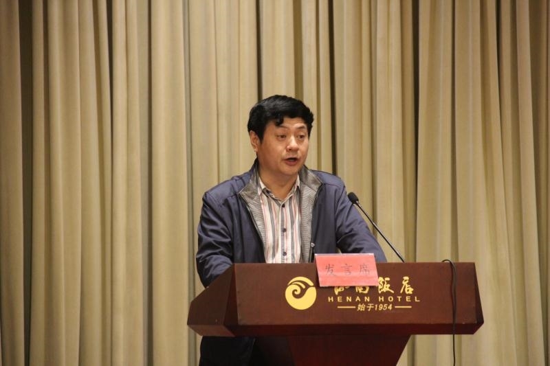 刘校长.jpg 刘校长.jpg