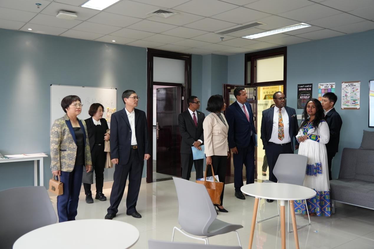 图片2.jpg 图片2.jpg