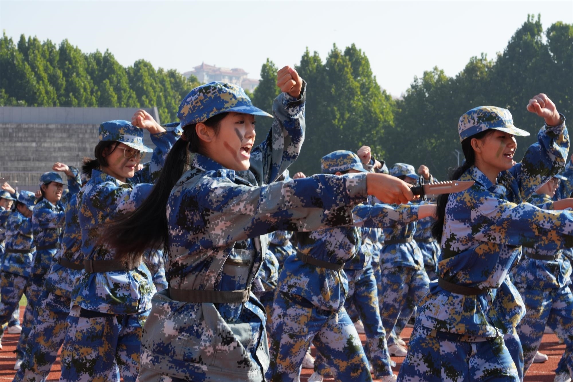 922154045.jpg 922154045.jpg