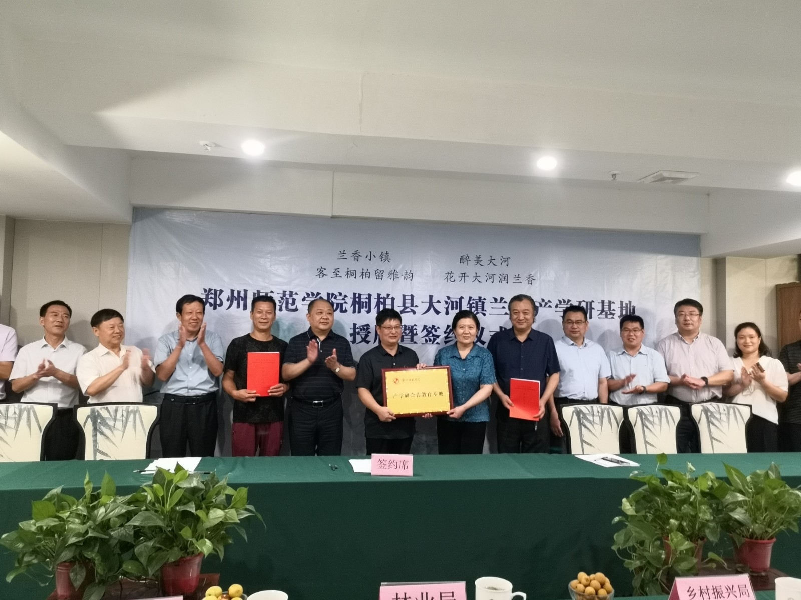 e4f9bd1eaf378c9dee05c4fc041eb72.jpg e4f9bd1eaf378c9dee05c4fc041eb72.jpg