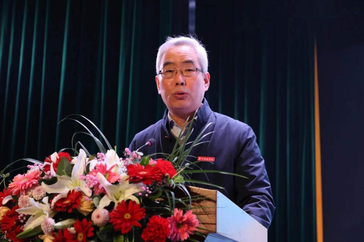 2校长孙先科致欢迎辞.jpg 2校长孙先科致欢迎辞.jpg