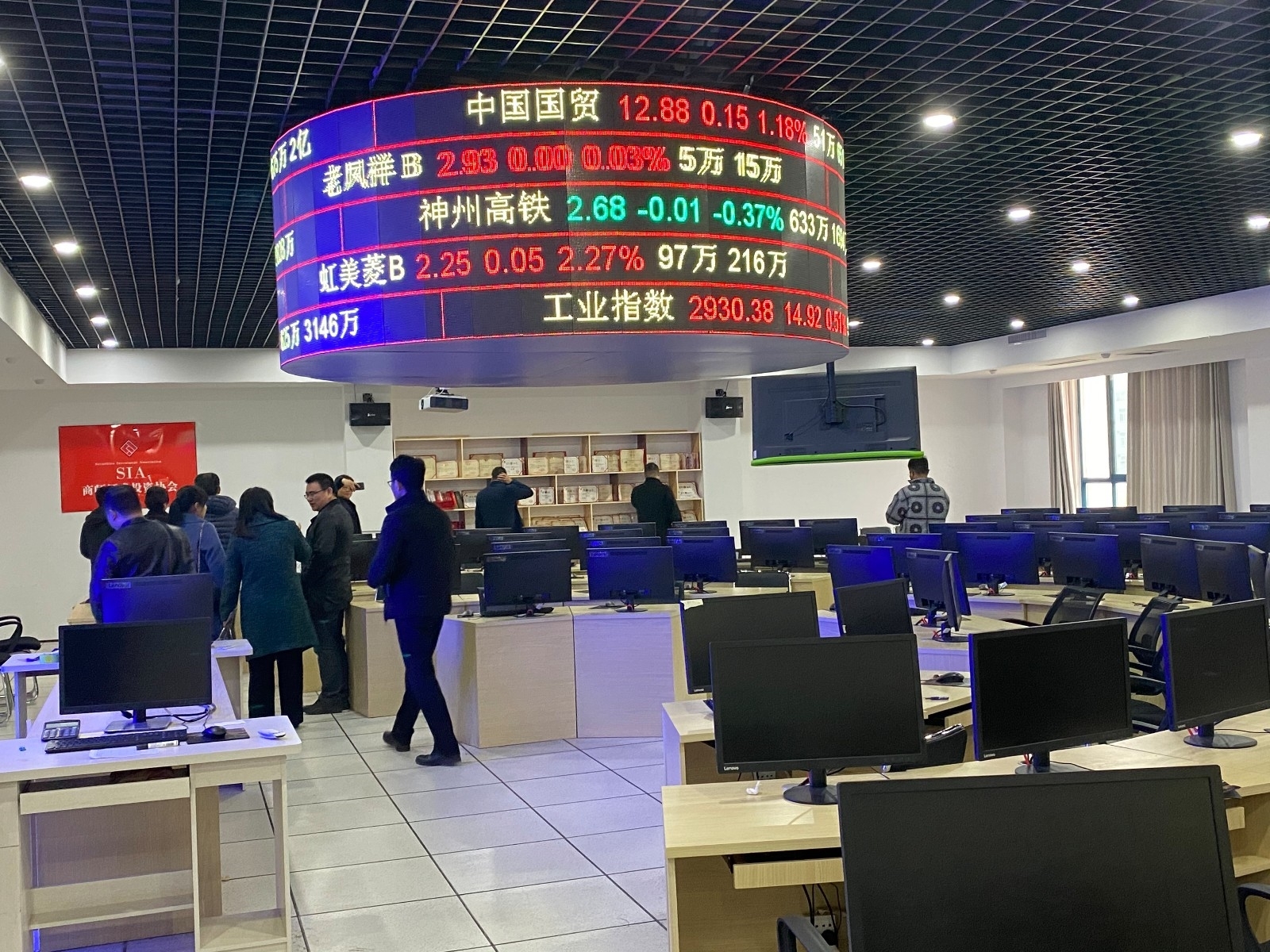 edb7399e2323f51f9986600e125254b.jpg edb7399e2323f51f9986600e125254b.jpg