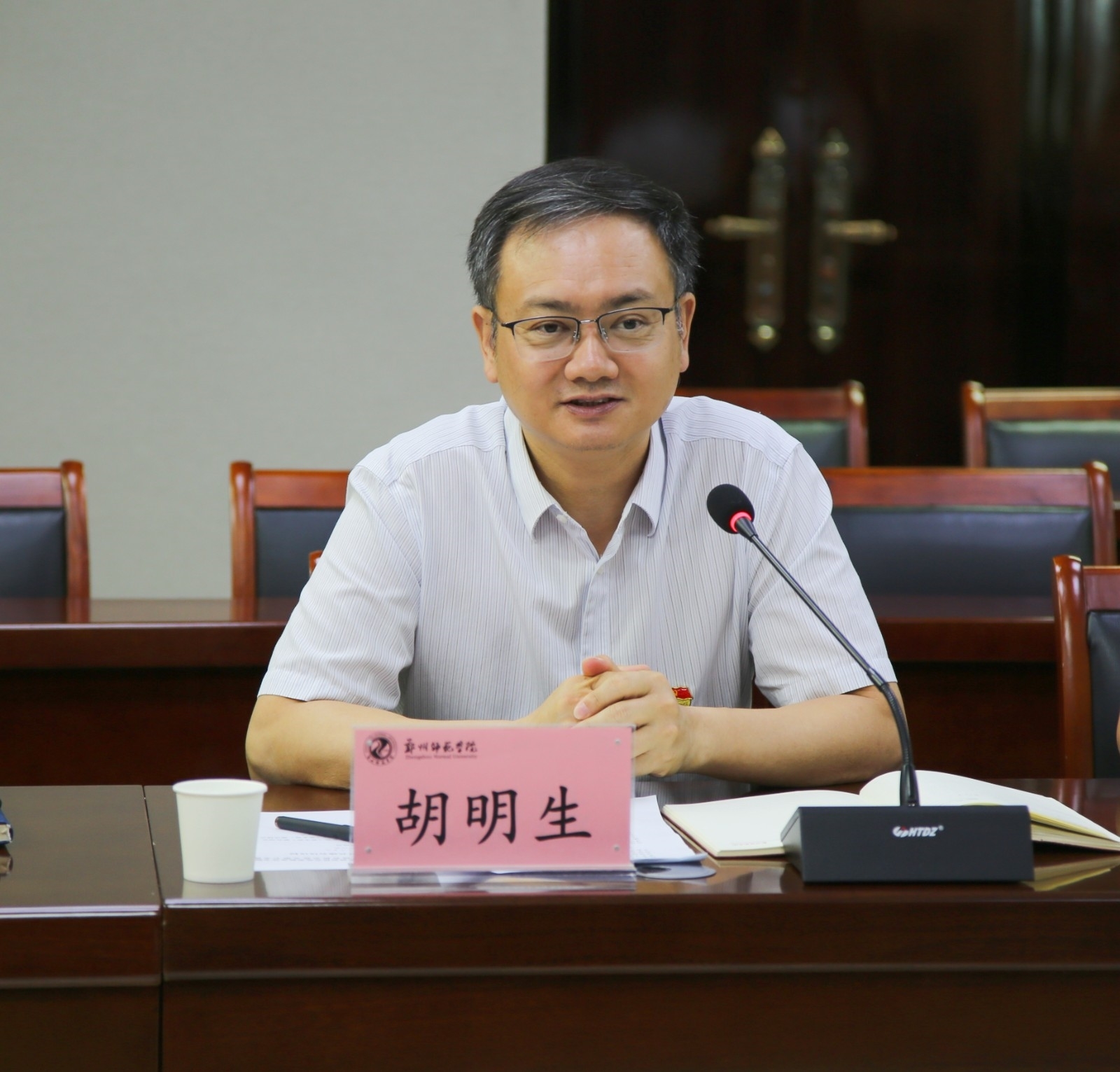 胡校长致辞_副本.jpg 胡校长致辞_副本.jpg