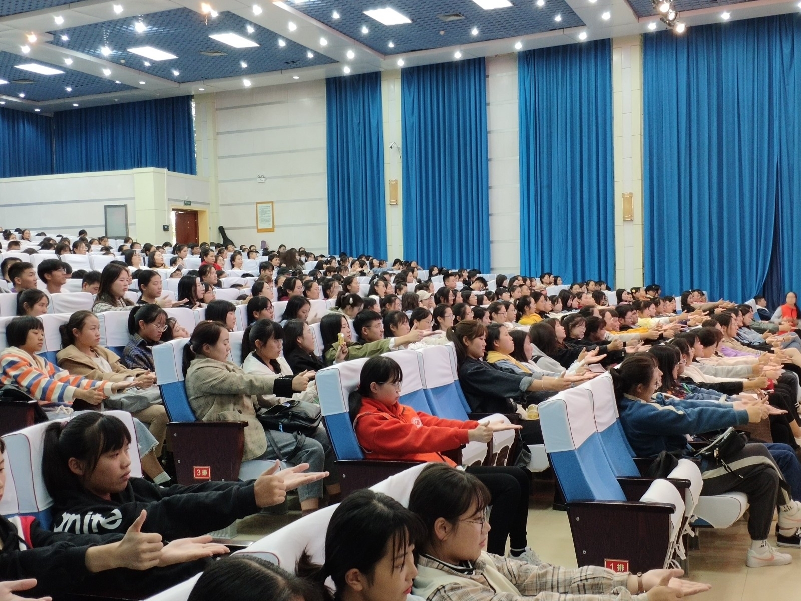 9ddb78a48ce3309c374a65f3aa96369.jpg 9ddb78a48ce3309c374a65f3aa96369.jpg