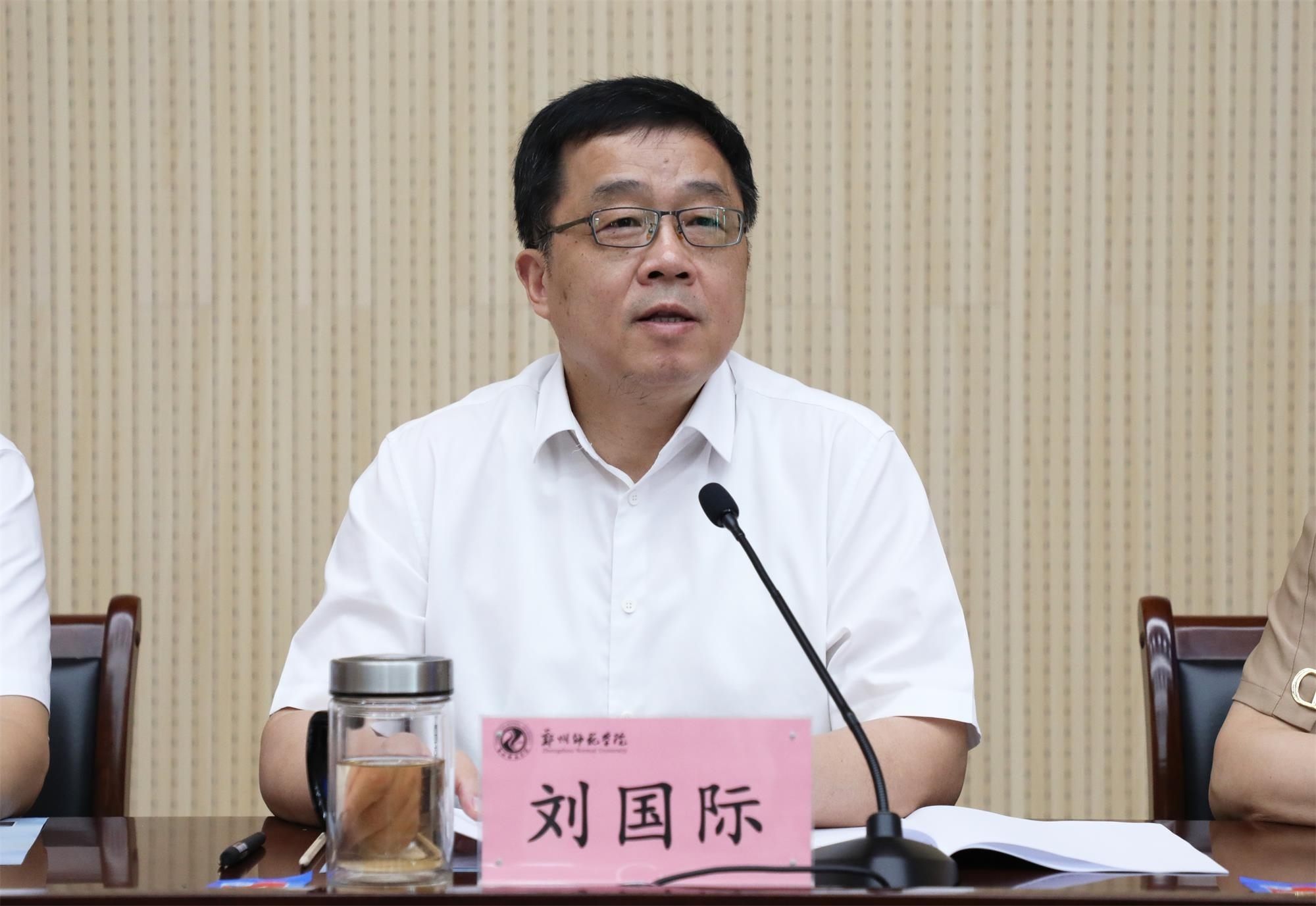 6N3A2413(1).jpg 6N3A2413(1).jpg