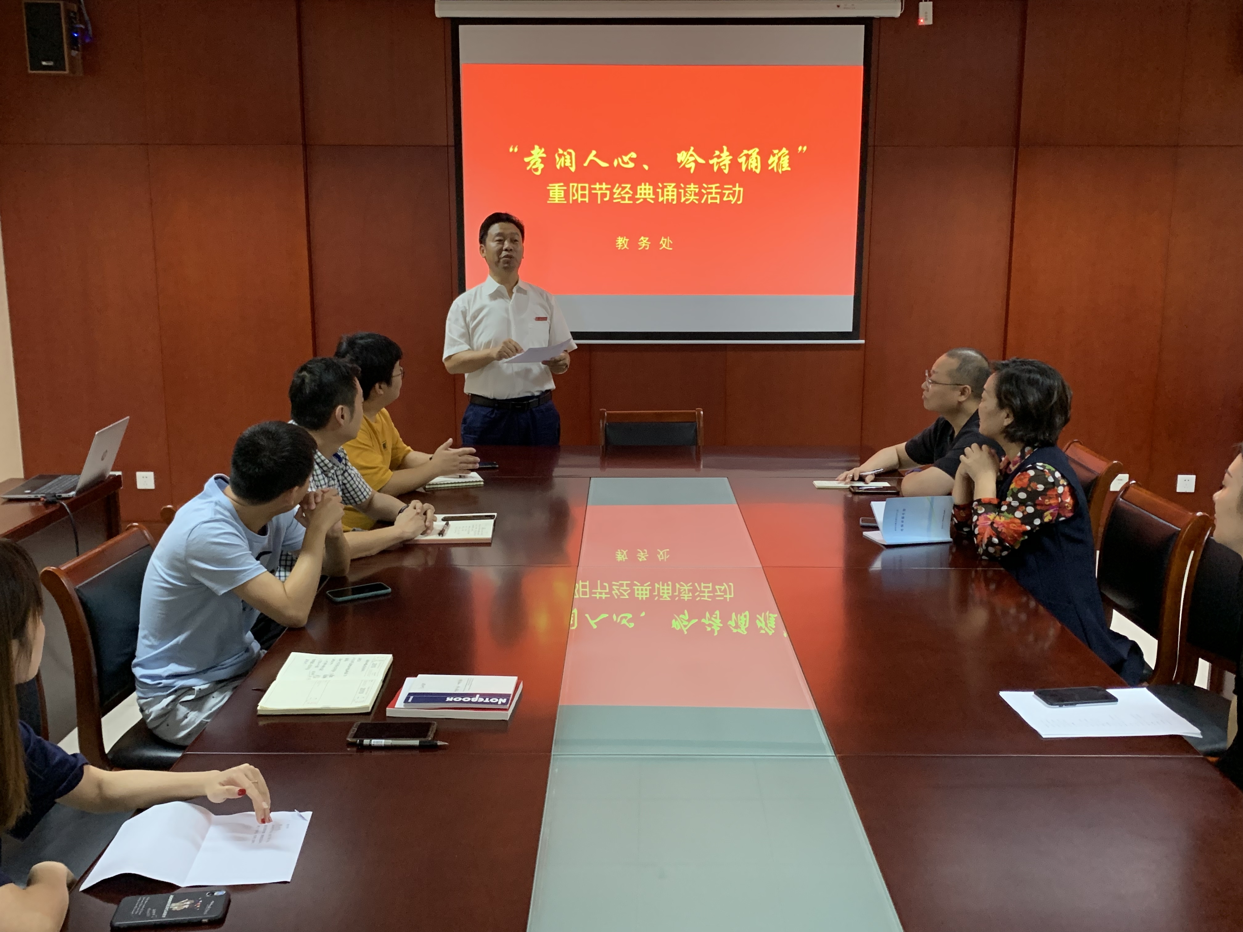 诵读活动现场图片1.jpg 诵读活动现场图片1.jpg