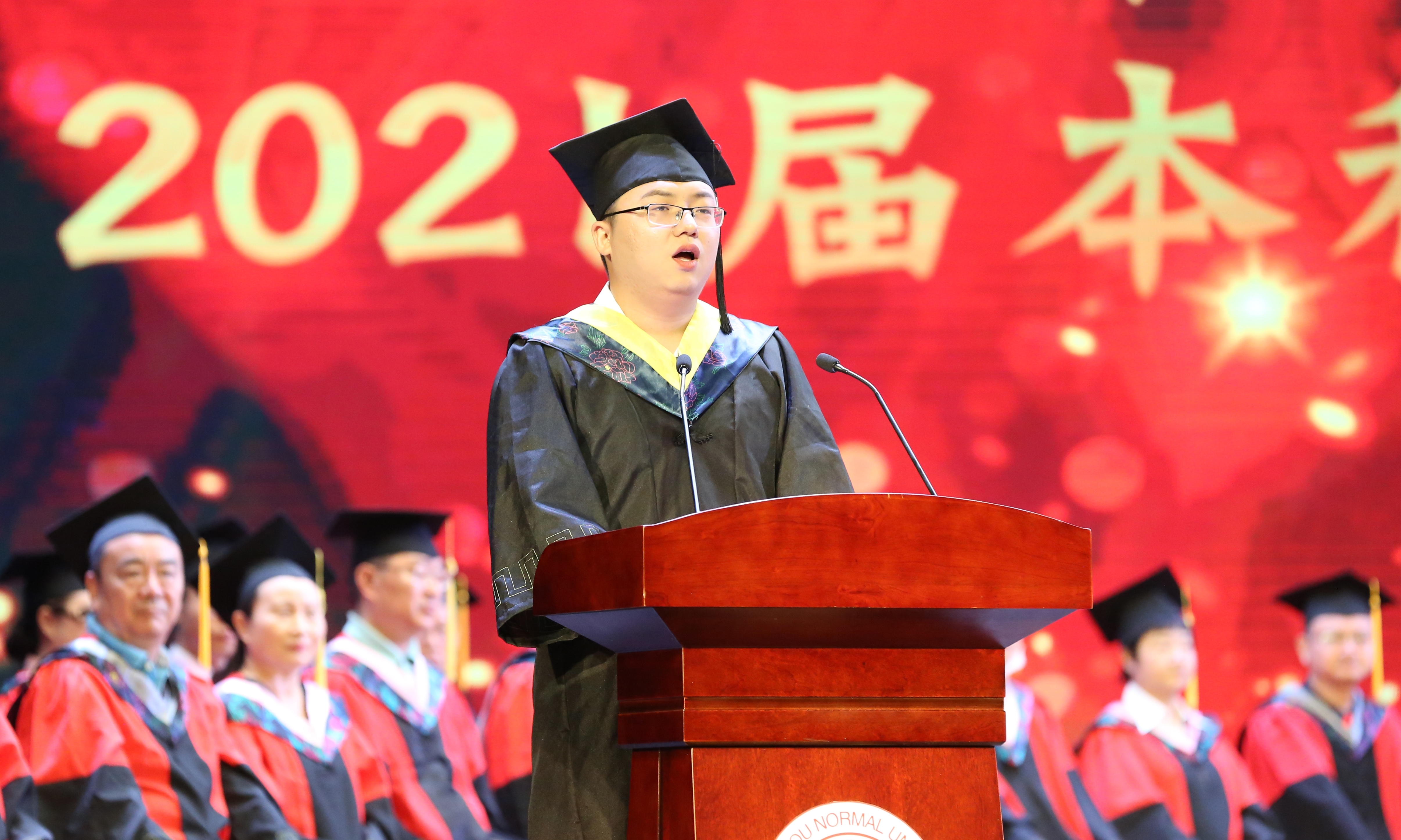 学生.jpg 学生.jpg