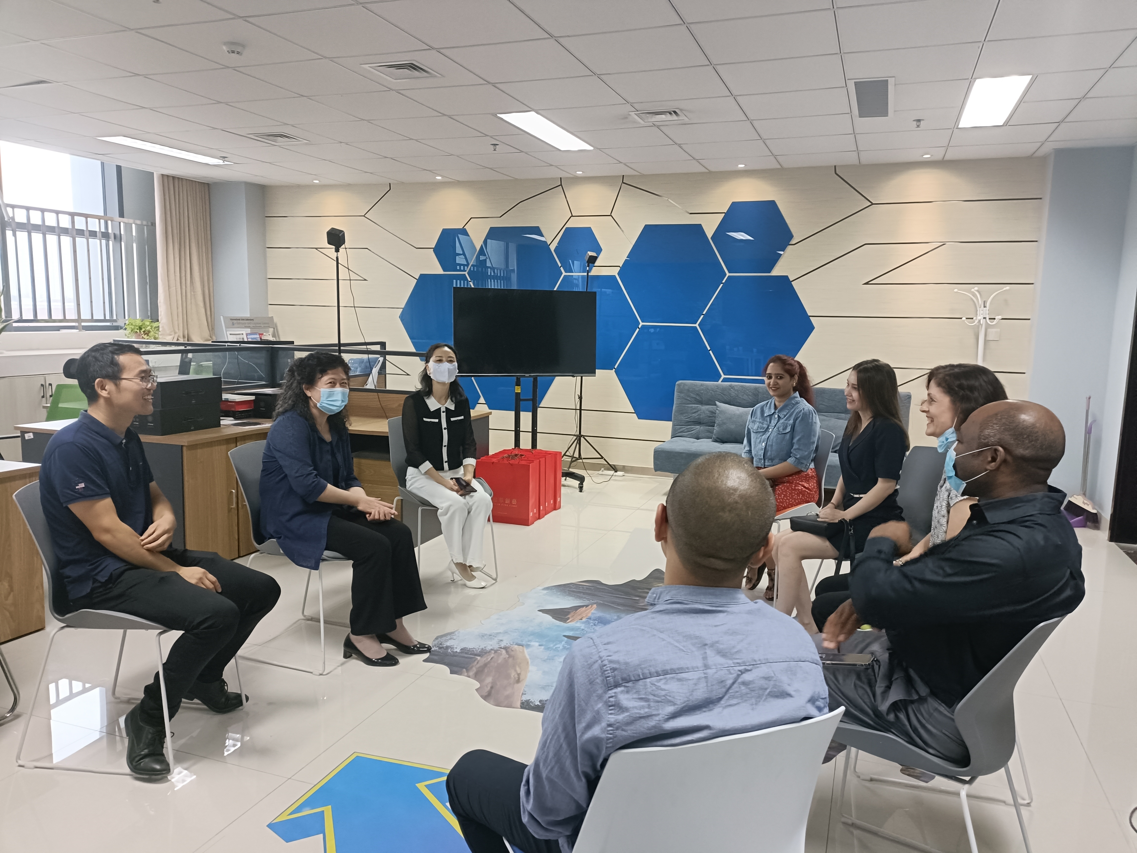 image003.jpg image003.jpg