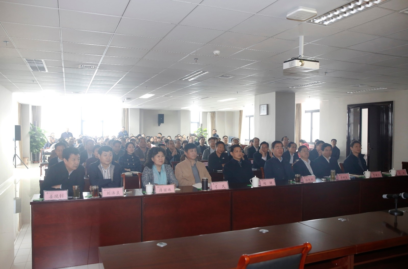 _Z1B1864附件.jpg _Z1B1864附件.jpg