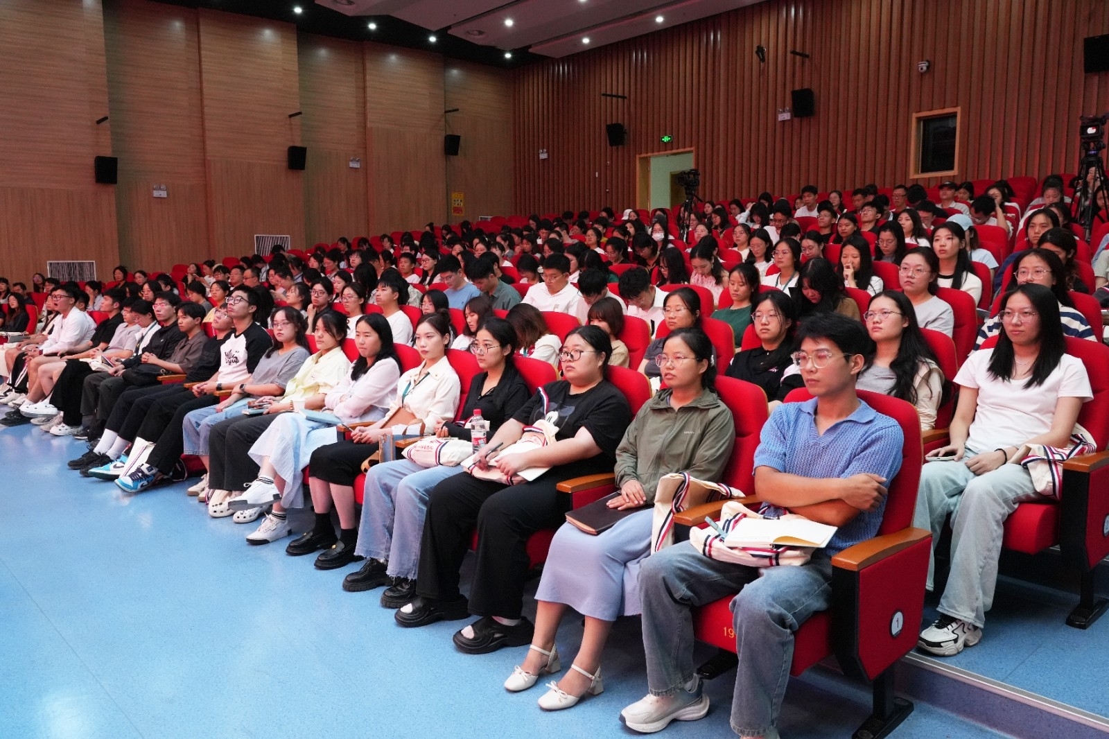 公费师范生2.jpg 公费师范生2.jpg