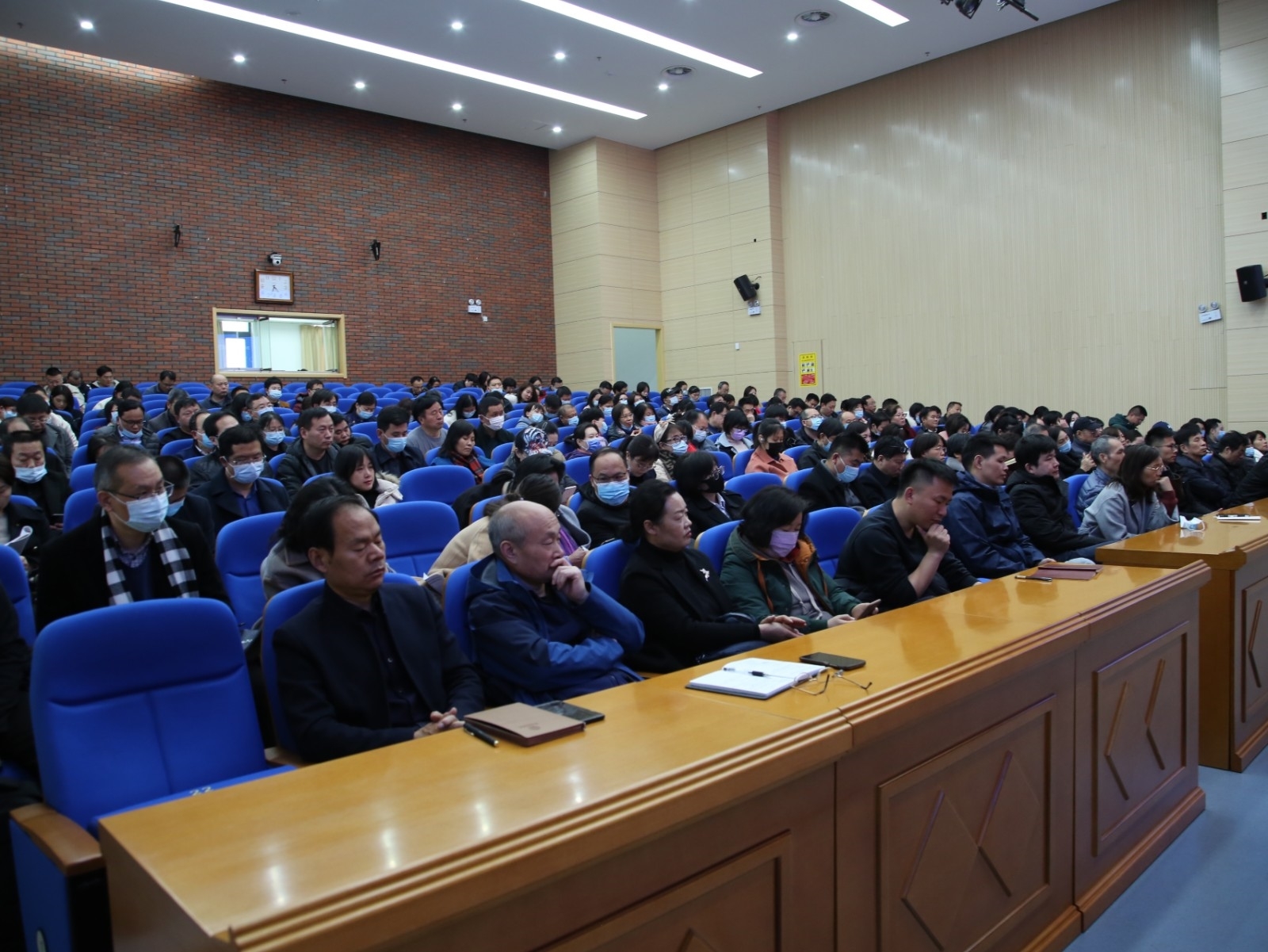 GP0A9988.JPG GP0A9988.JPG