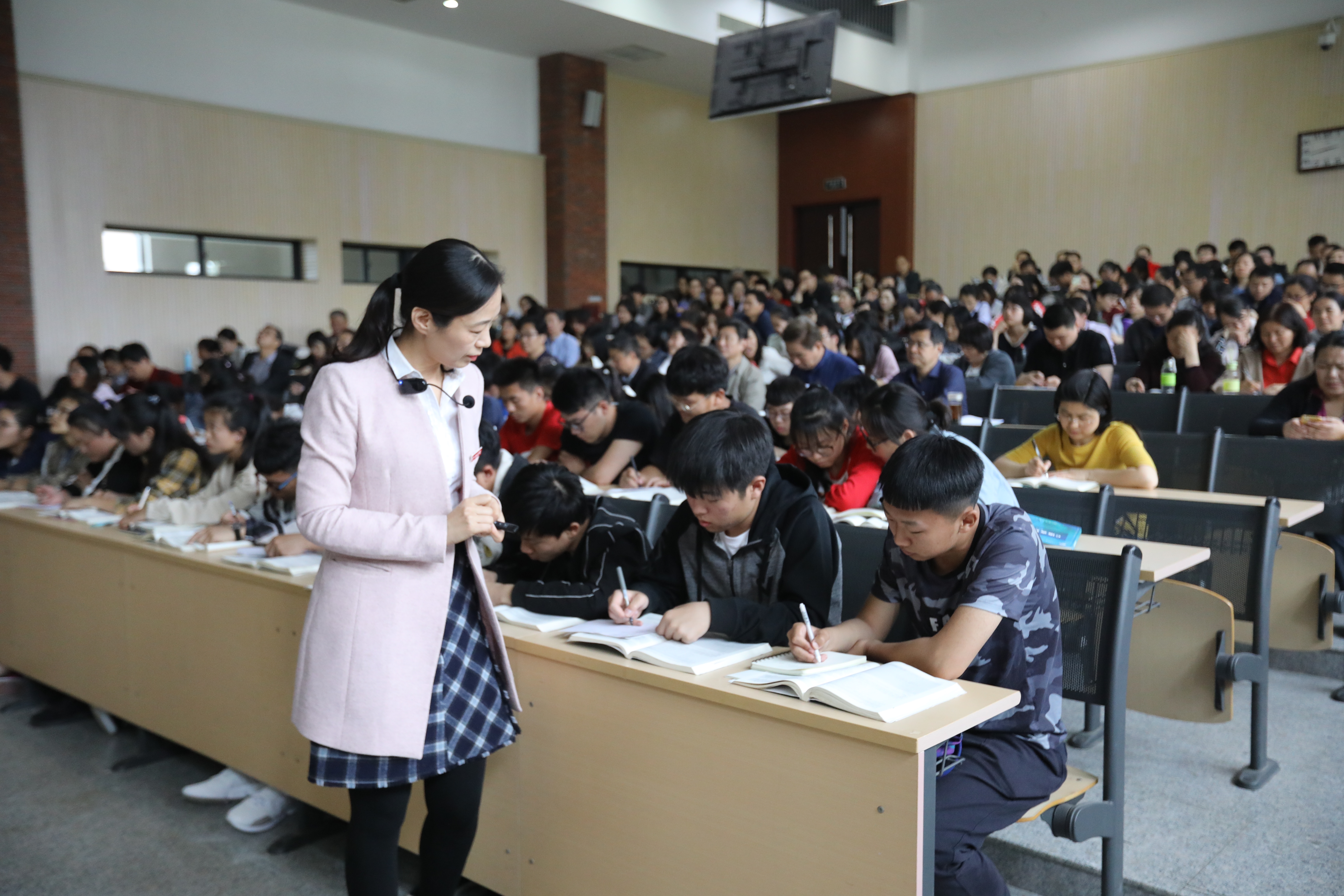 微信图片_201905081749558.jpg 微信图片_201905081749558.jpg