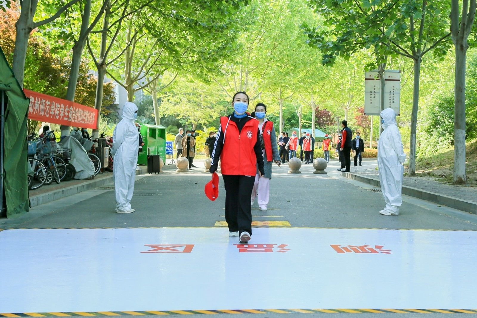 LZH_2609修饰.jpg LZH_2609修饰.jpg