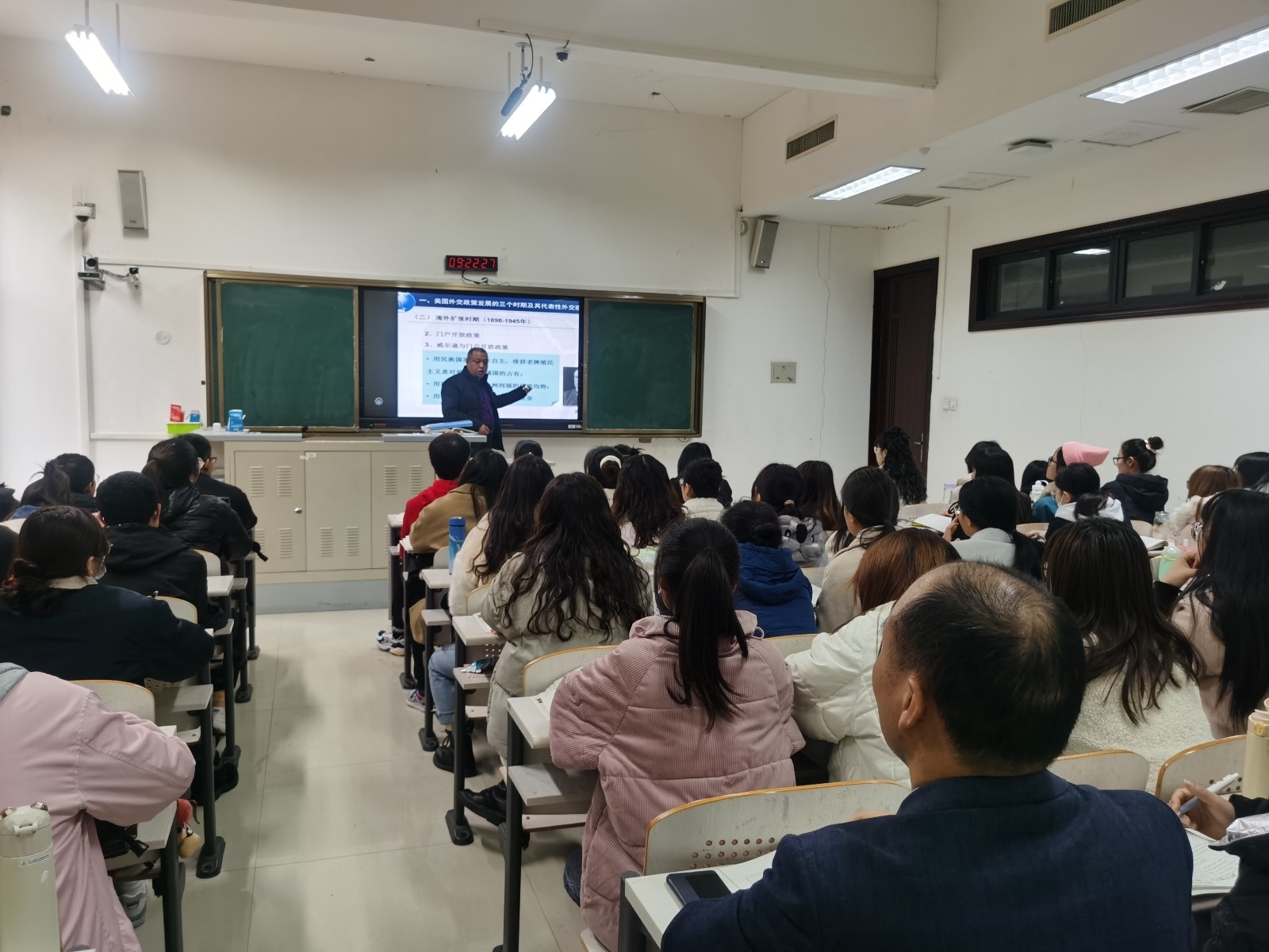 靖玉新课堂教学.jpg 靖玉新课堂教学.jpg