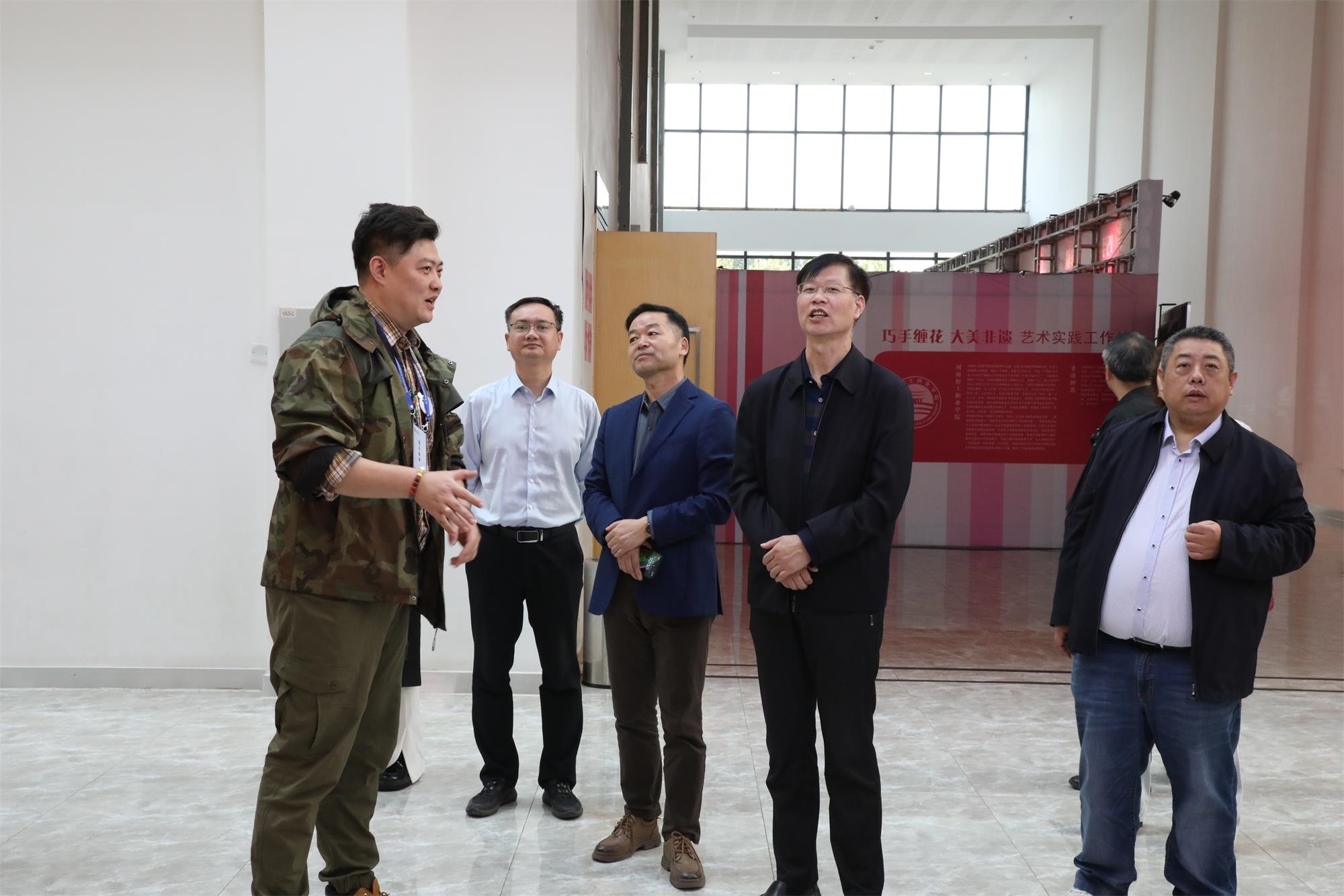 6N3A9198(1).jpg 6N3A9198(1).jpg