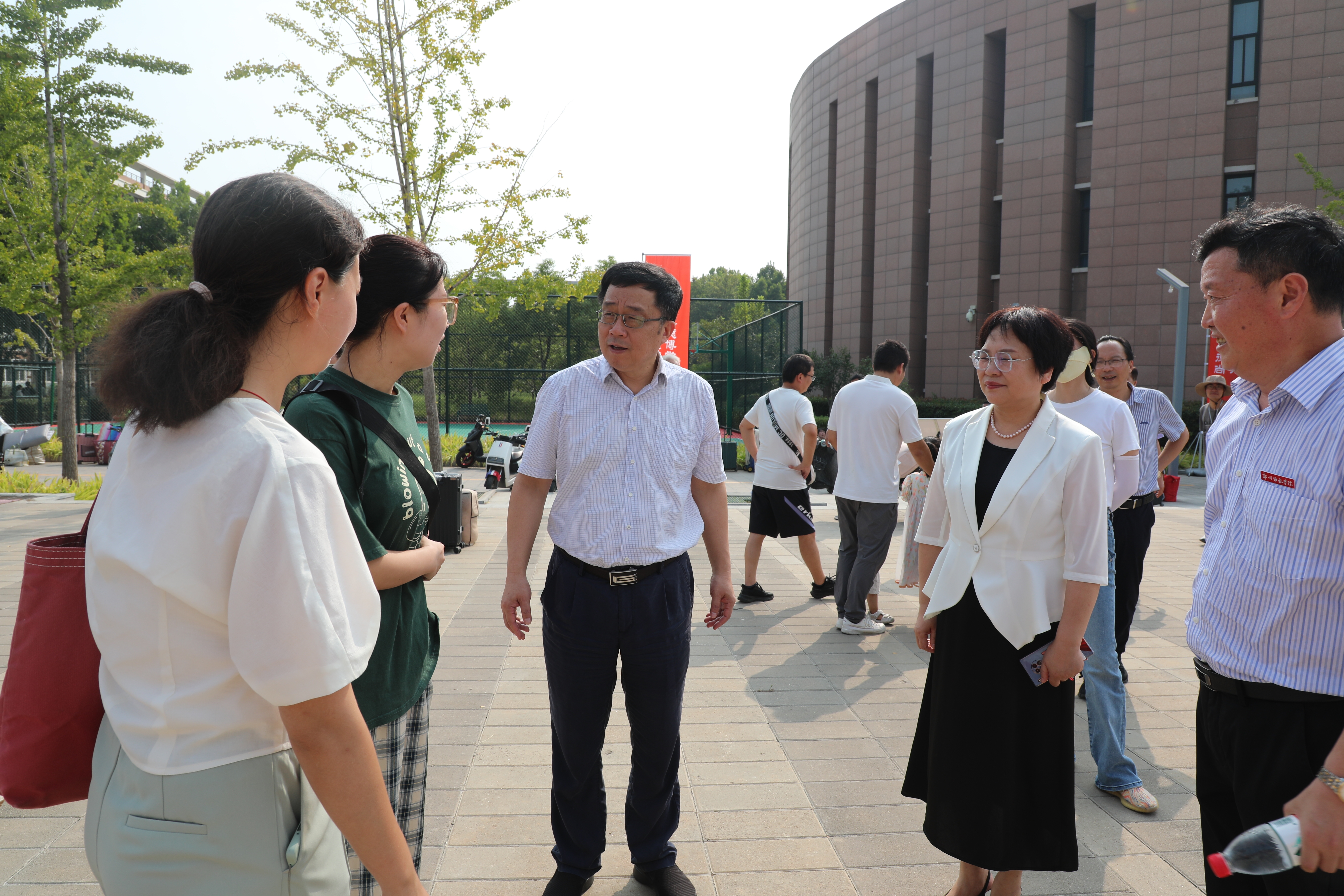 详细了解新生报到流程和迎新工作进展.JPG 详细了解新生报到流程和迎新工作进展.JPG