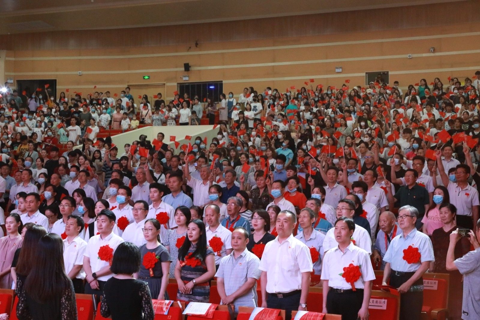 齐唱.jpg 齐唱.jpg