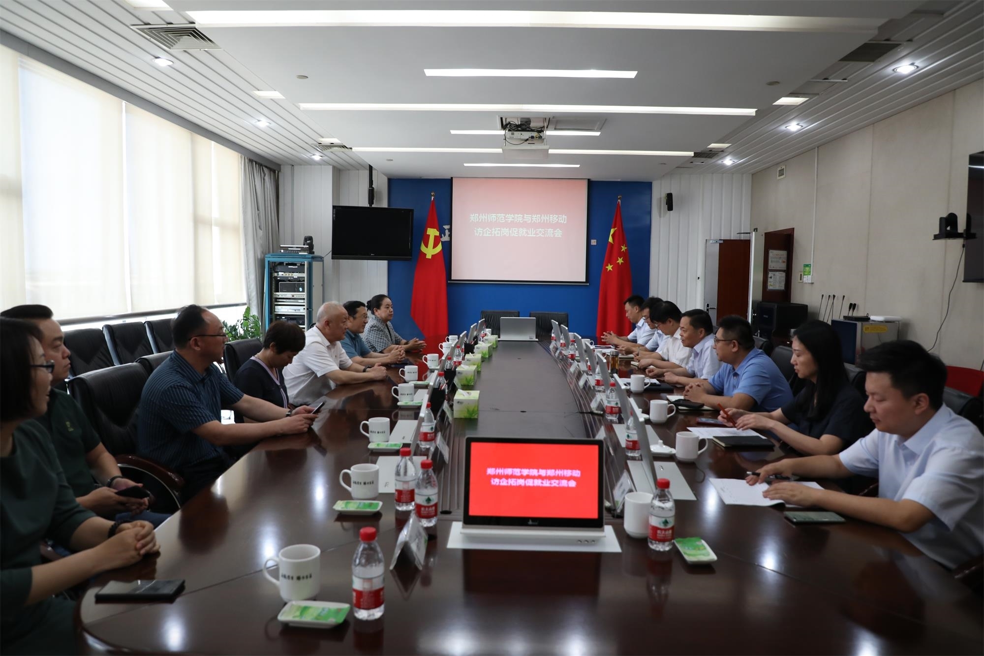 0987efd67a712e04b32d8d292463494.jpg 0987efd67a712e04b32d8d292463494.jpg