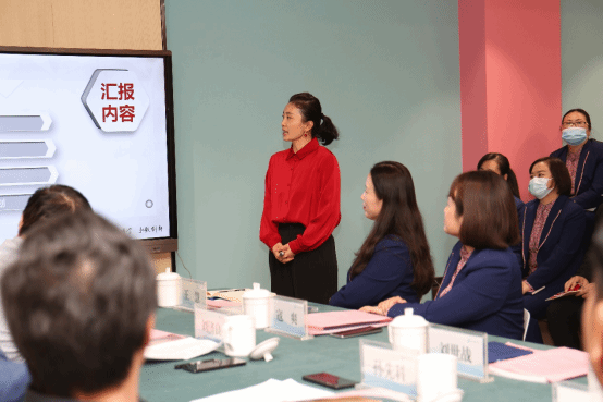 10郑州师范学院初等教育学院教师毛利丹做汇报.png 10郑州师范学院初等教育学院教师毛利丹做汇报.png