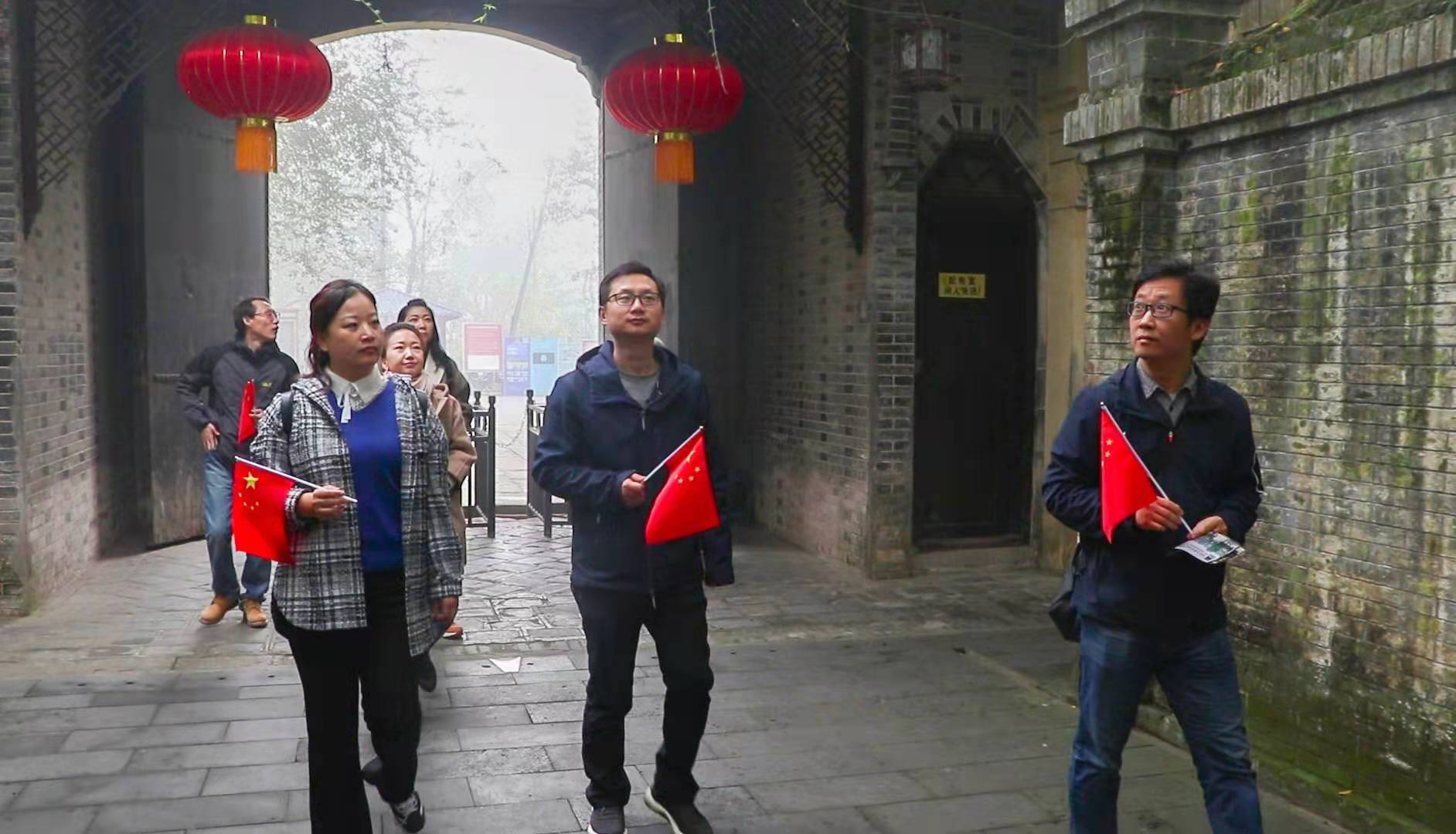 图片2.png 图片2.png