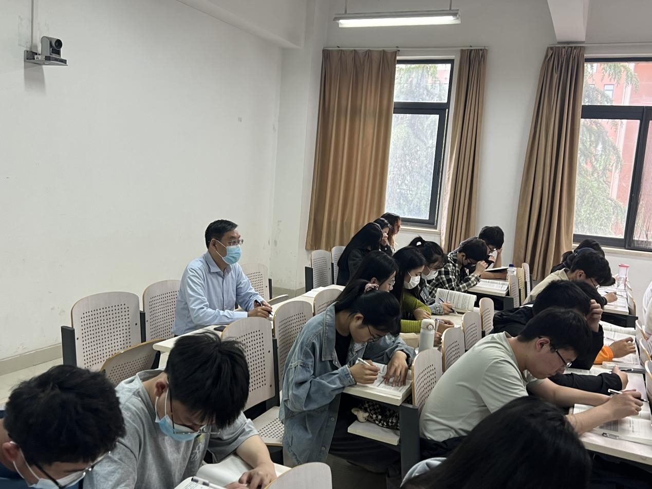 图片2.jpg 图片2.jpg