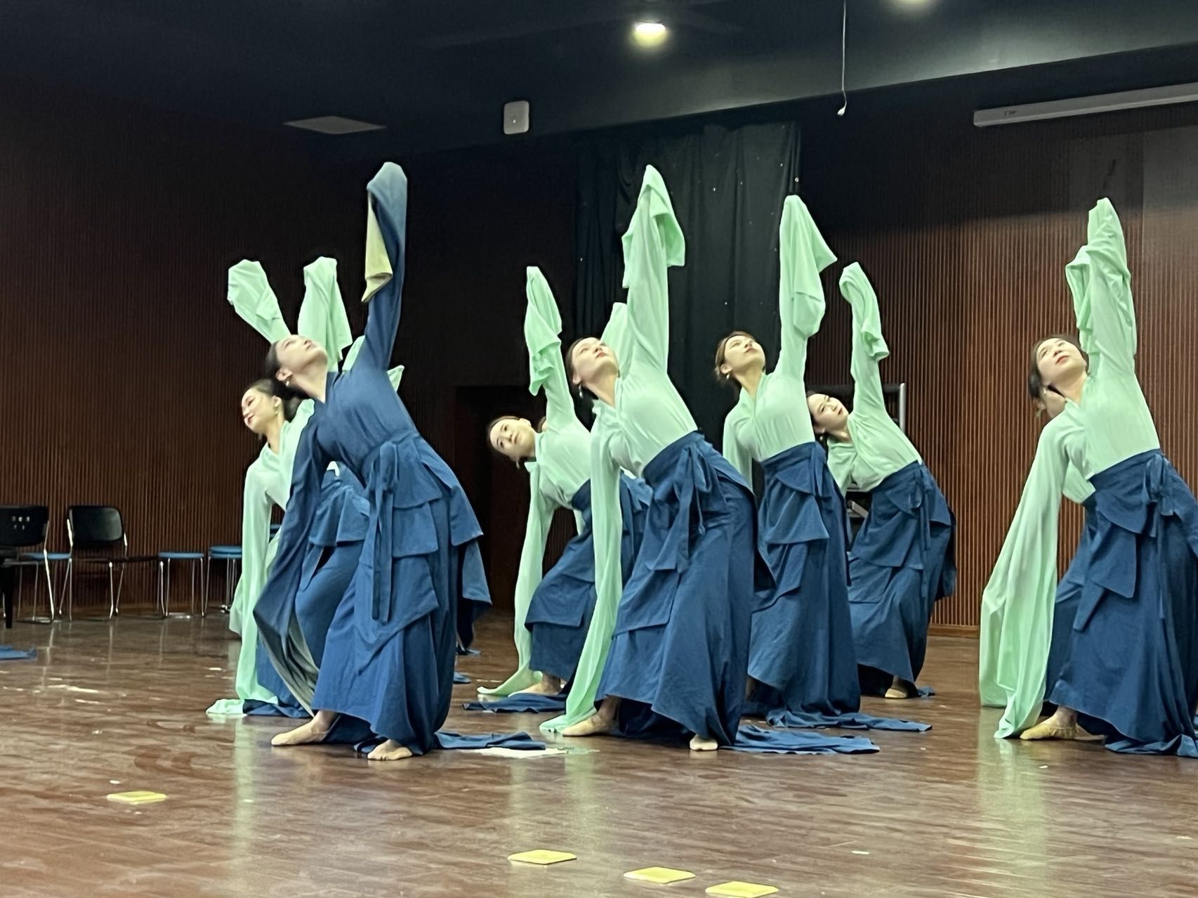 节目展示4.jpg 节目展示4.jpg