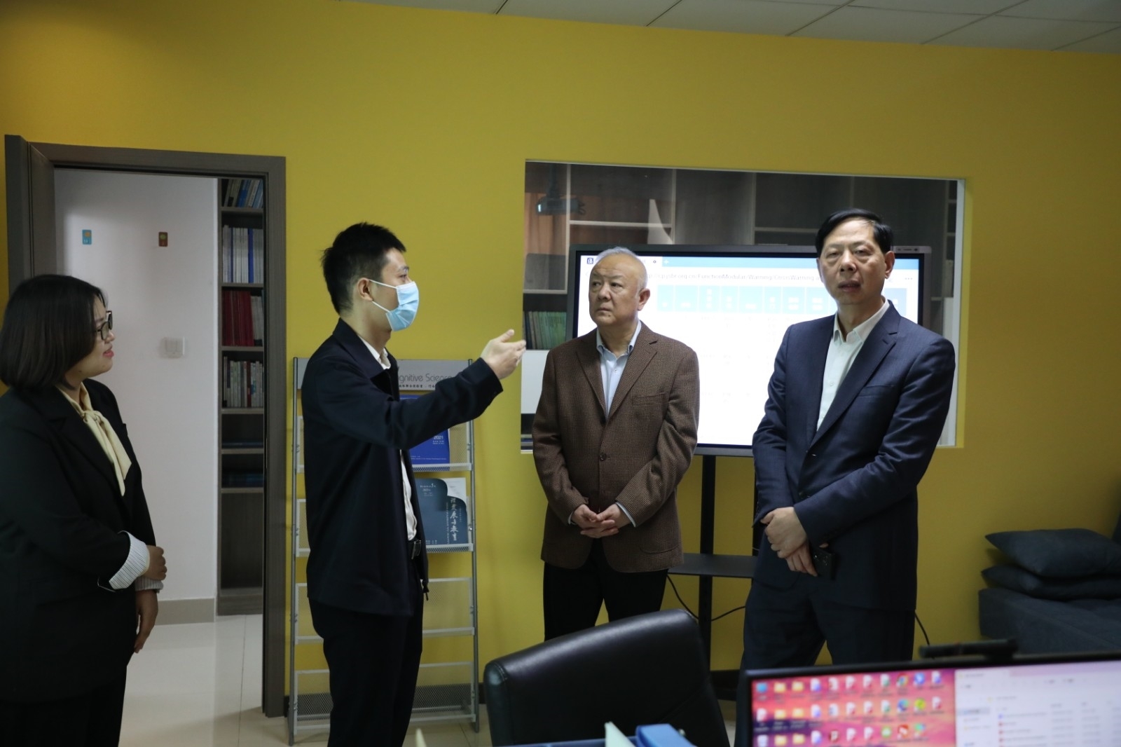 微信图片_20231110160318.jpg 微信图片_20231110160318.jpg