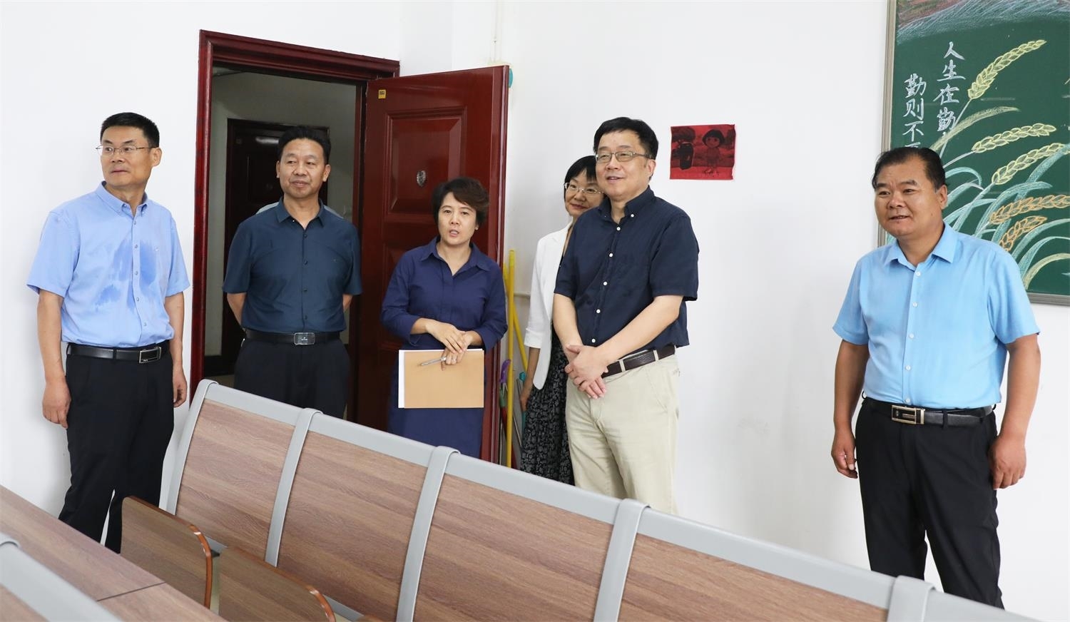 e70a6bdfa378aa1ad04b549b26aa158.jpg e70a6bdfa378aa1ad04b549b26aa158.jpg