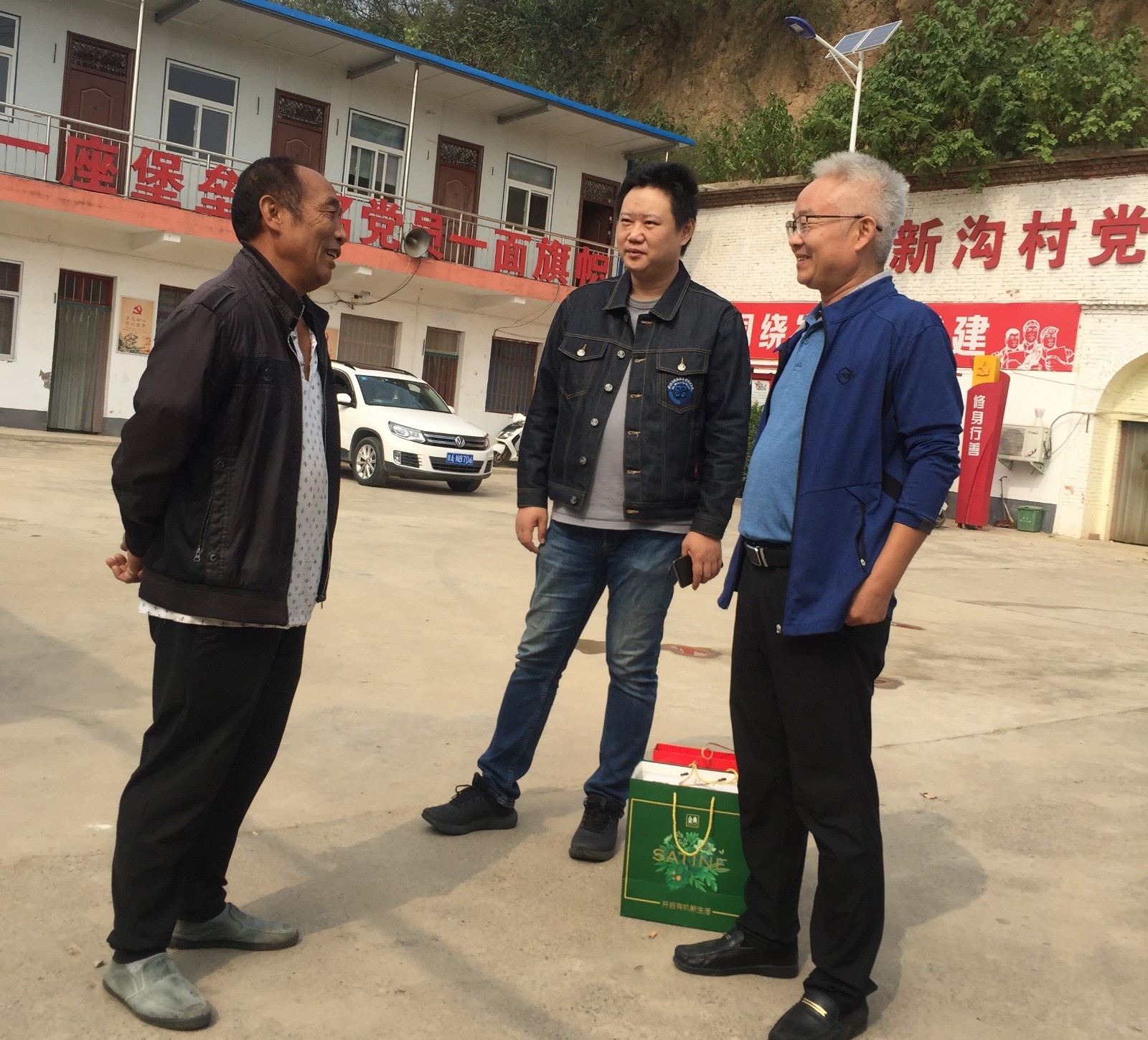 1b5ecece66913d05e63004334f40f1a.jpg 1b5ecece66913d05e63004334f40f1a.jpg