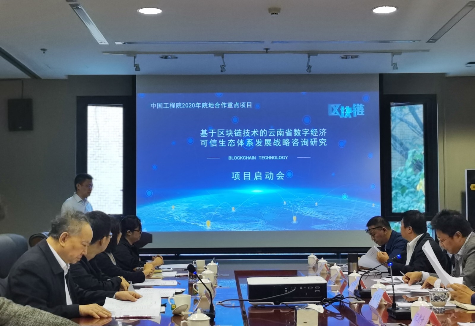 0e2a81575e17f3bfa546263d5d6ffff.jpg 0e2a81575e17f3bfa546263d5d6ffff.jpg